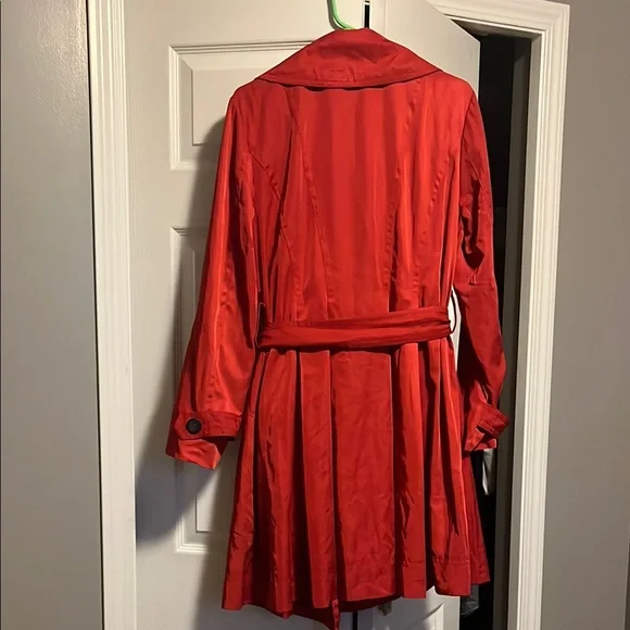 By Together Red Trench Coat Classic Double-Breasted Design - Picture 2 of 3